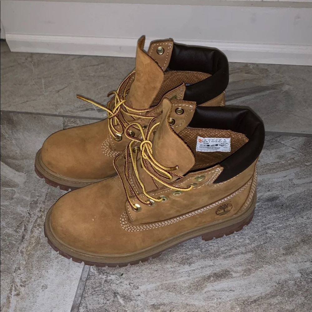 timberland boots size 2.5